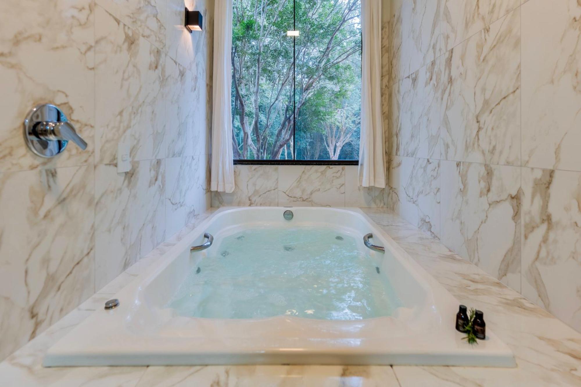 Quarto Triplo com Varanda